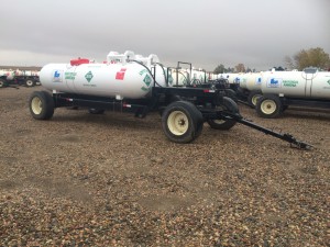 Anhydrous dual tank trailer
