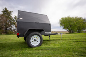 6040C-RT charcoal towable grill
